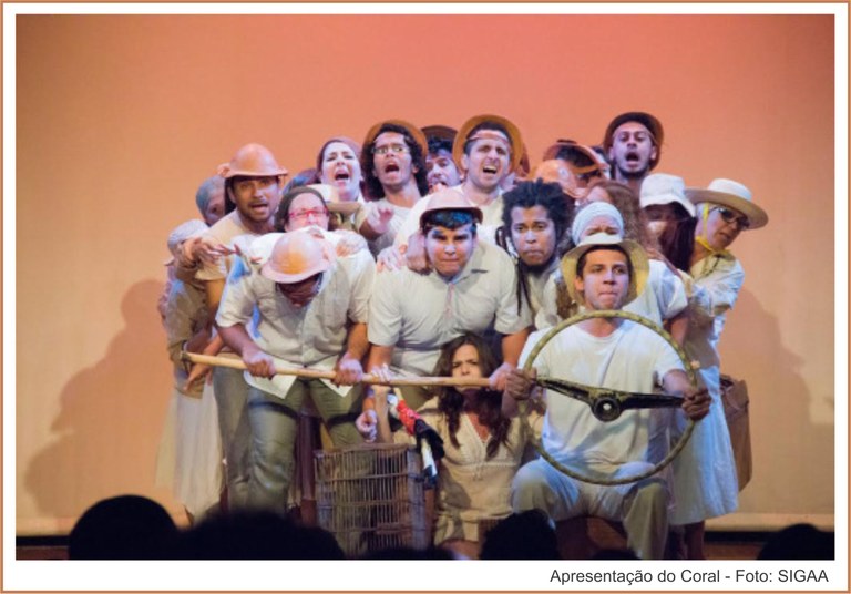 Coral Universitário-Apresentação Coral Universitário-Apresentação