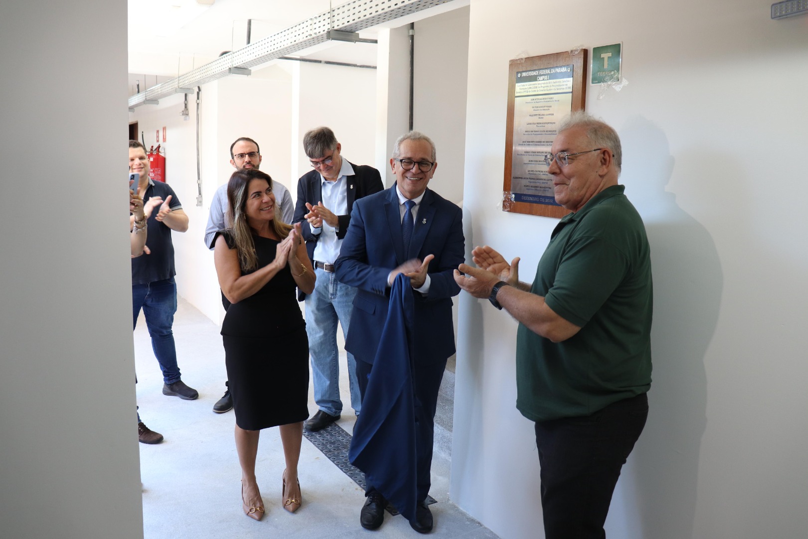 061120249.JPG 061120249.JPG