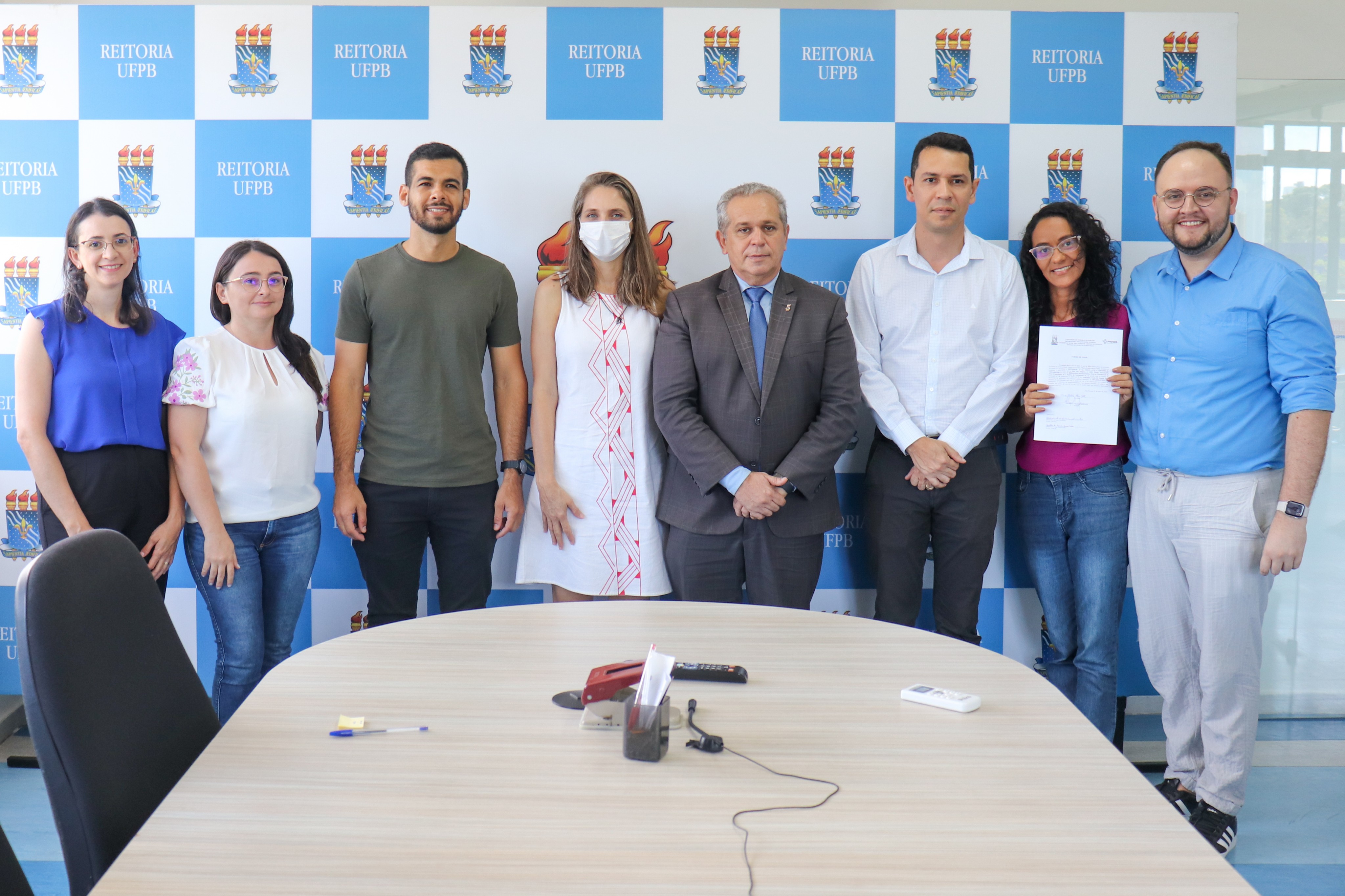 SEIS NOVOS SERVIDORES TOMAM POSSE NA UFPB